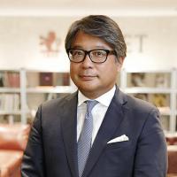 ピクテ社長写真R7