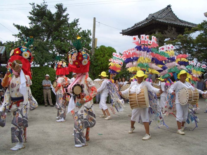 中打ちと平打ちの踊り