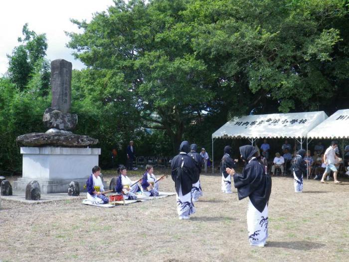 久見崎盆踊の三味線と太鼓