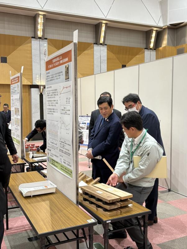 ポウター発表（知事）