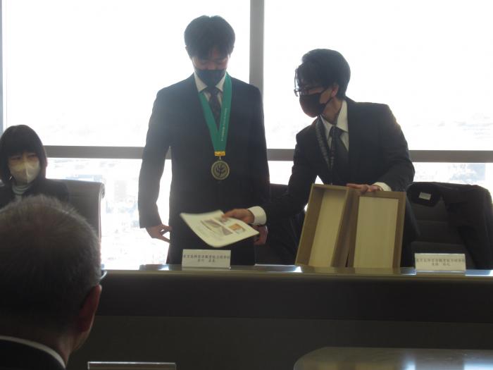 アビリン岩川さん