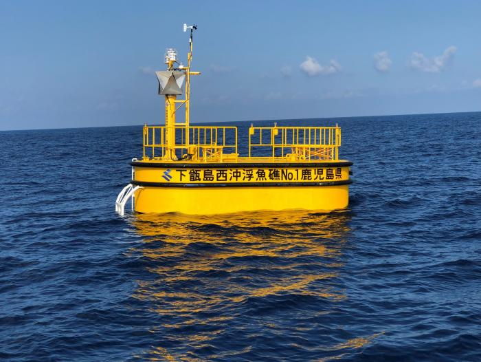 完全表層型浮魚礁