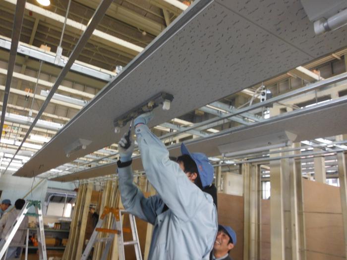 軽天作業実習風景