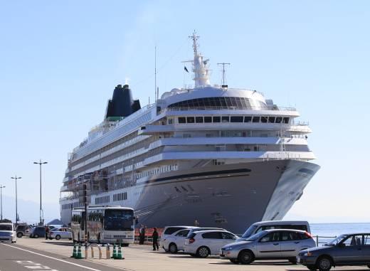 マリンポート観光船5