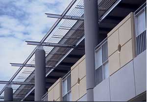 バルコニーのルーバー