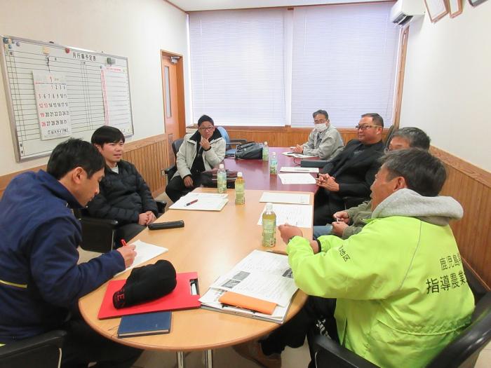 ニューファーマー営農塾閉講式分科会の様子