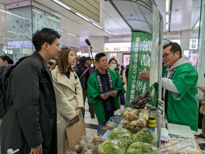 つばめマルシェ