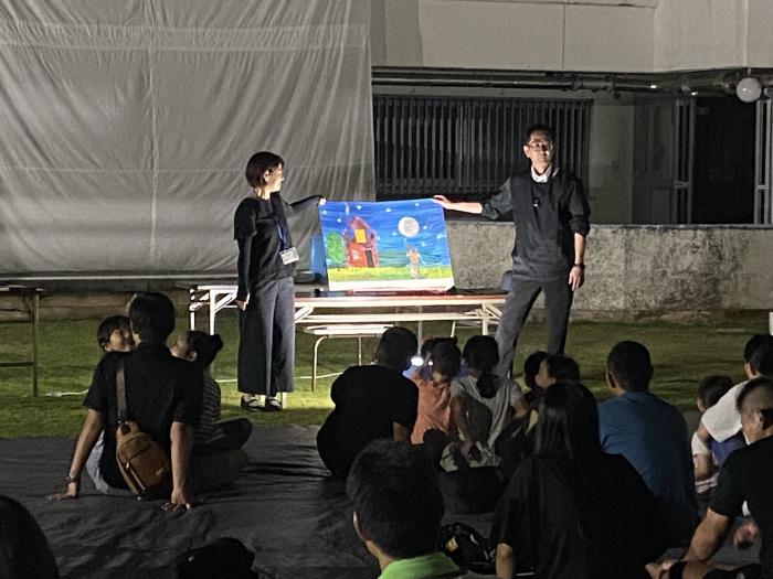 図書館読み聞かせ