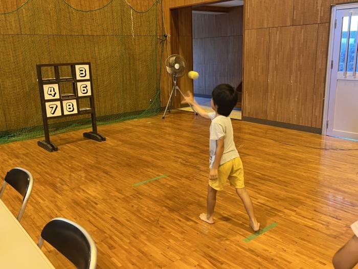 ストラックアウト