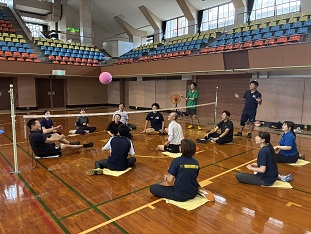 シッティングバレーボール