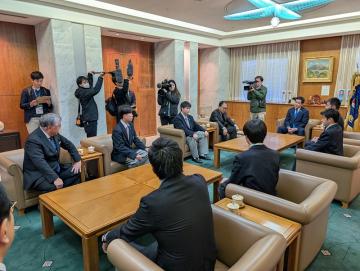 懇談写真