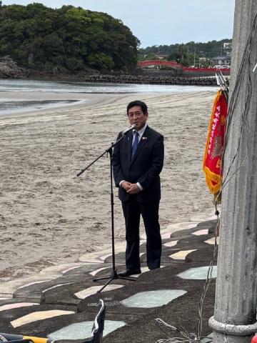 知事写真
