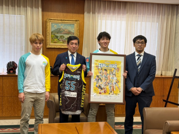 知事写真