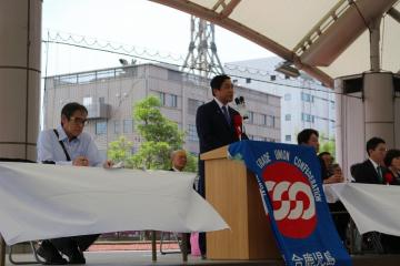 知事あいさつ写真