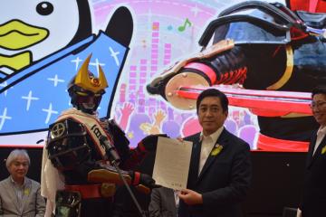 知事写真1