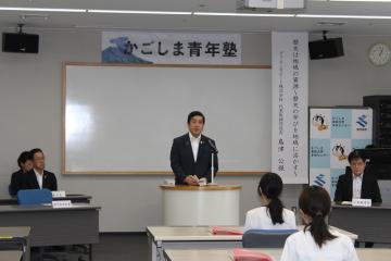 知事写真