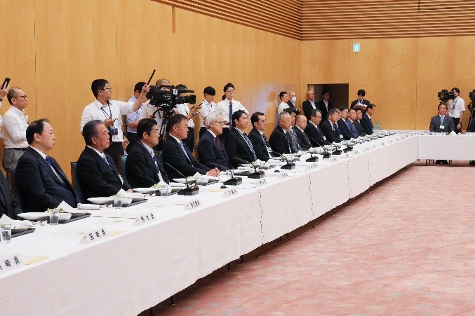 内閣懇談会2
