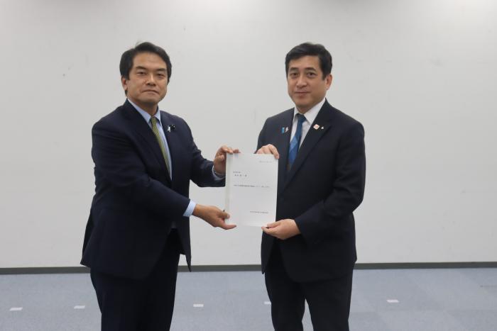 観議連会長・知事