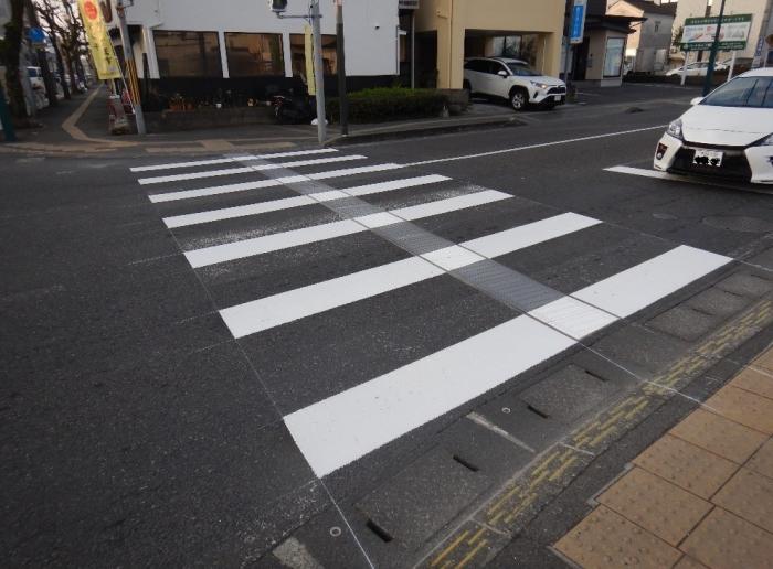 谷山支所前西側