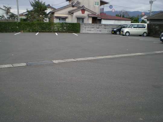 駐車場1