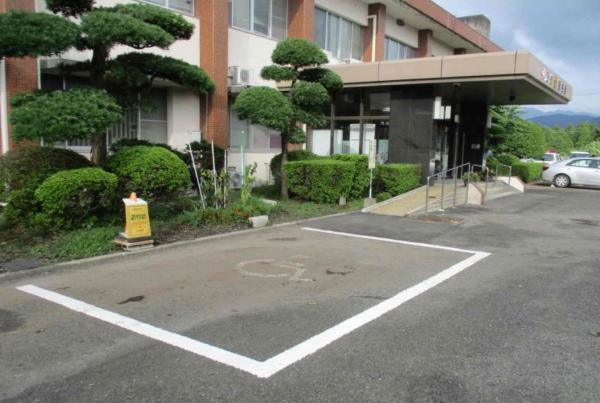 肝付警察署駐車場１