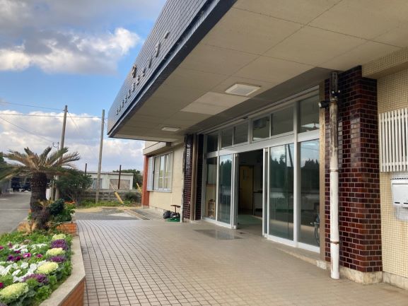  03玄関横付け小