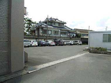 駐車場1